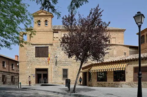 Exterior of El Tránsito Synagogue and the Sephardic Museum in Toledo, including its later bell tower.